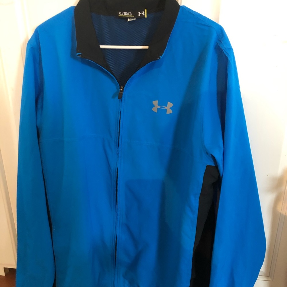 Underarmour Windbreaker